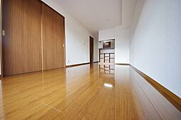 JR武蔵野線 吉川駅 徒歩11分の賃貸アパート 2階1SLDKのリビング/ダイニング