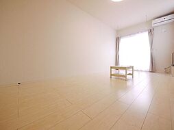 クレイノルナ　ルミエール三郷 309 3階1Kのリビング/ダイニング