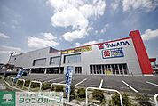 ヤマダデンキテックランドNew草加店 徒歩6分。 420m