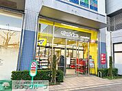 マツモトキヨシ北越谷駅前店 徒歩3分。 180m