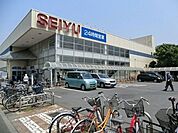 西友加賀鹿浜店 521m