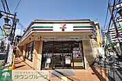 セブンイレブン草加駅前1番通り店 徒歩8分。 620m