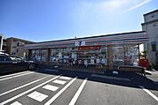 セブンイレブン草加谷塚上町店 徒歩6分。 410m