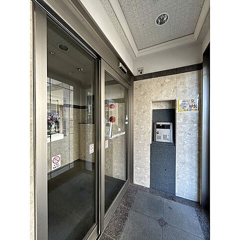 エントランス