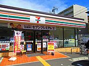 コンビニ「セブンイレブン西淀川税務署前店まで333m」
