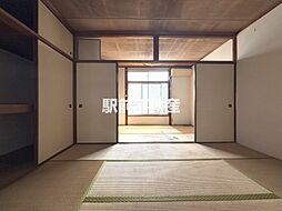 居間