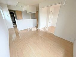 ヴェール・ヴェルサンIV 203 2階2LDKのリビング/ダイニング