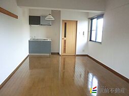 クレッセント駅前 405 4階ワンルームのリビング/ダイニング