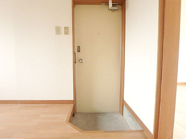 画像23:玄関