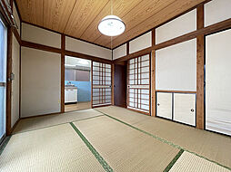居間
