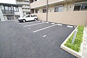 ★敷地内の駐車場です★