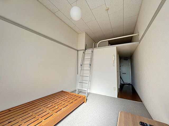 寝室