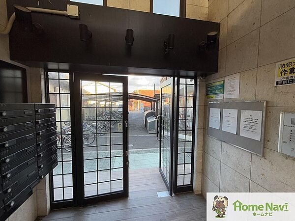 建物エントランス