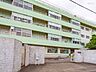 周辺：中学校 930m 川口市立在家中学校