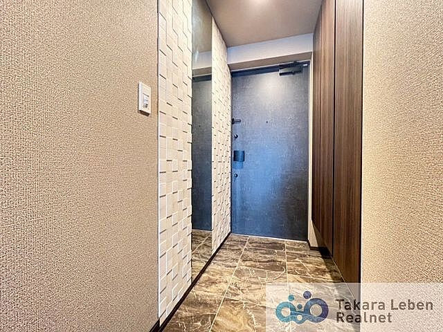玄関 レーベン小鶴新田THE ONE 11階/-