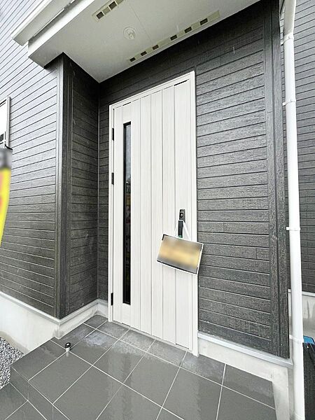 玄関を拡大表示