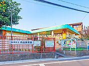 幼稚園・保育園 690m 板橋区立向台保育園