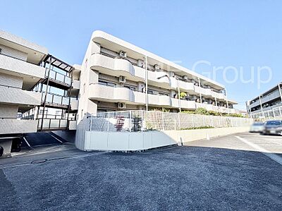 外観:生活に便利な地に伸びやかな家族の生活風景を描く住まい 外観:生活に便利な地に伸びやかな家族の生活風景を描く住まい