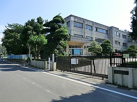 小学校 2300m 春日部市立内牧小学校