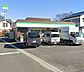 周辺：コンビニ 250m ファミリーマート さいたま本郷町店