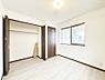 室内：個室として利用できる洋室が4部屋
