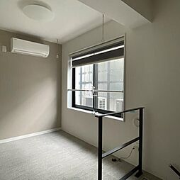 ＨＥＲＭＥ　ＹＯＹＯＧＩ　ＯＵＥＳＴ 1階1LDKのリビング/ダイニング