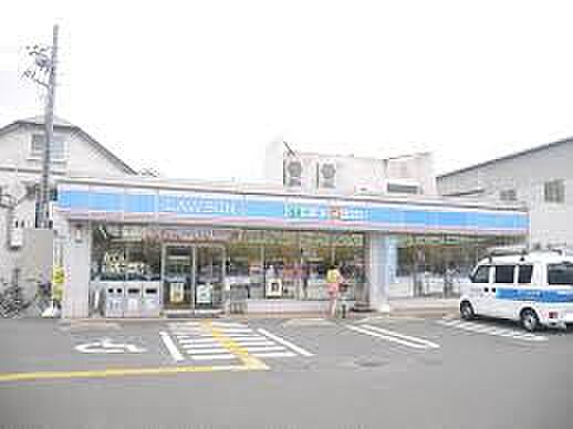 画像5:ローソン 寝屋川秦町店（610m）