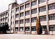 門真市立第五中学校（683m）