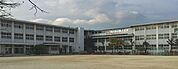 四條畷市立四條畷小学校（414m）