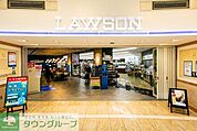 ローソンゲートシティ大崎店 徒歩10分。 750m