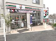 セブンイレブン横浜長津田駅前店 681m