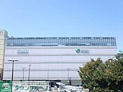ハニーズシァル鶴見店 徒歩8分。 610m