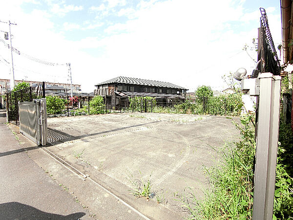 detached 茨城県常総市水海道橋本町3488-2

地図を見る