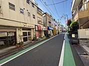 前面道路（商店街）