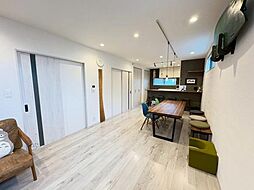 大阪市中央区上本町西二丁目　中古戸建 3LDKのリビング/ダイニング