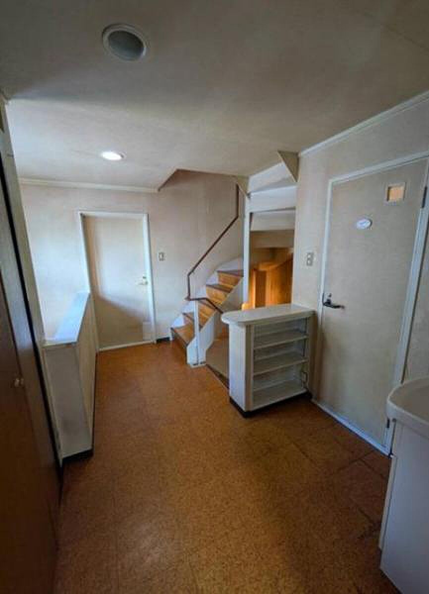 Used detached house · 6LDK in Osaka &mdash; photo 4