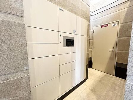 ~宅配ボックス~ 再配達が減り荷物の受け取りがスムーズです