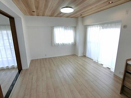 角部屋につき陽当り・通風良好です。