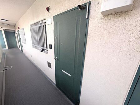 3階南向き住戸、新規リノベーション済の綺麗なお住まいです
