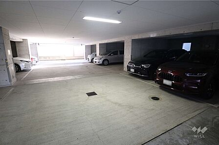 敷地内駐車場（屋内平面式）