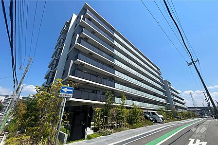 メイツ園田テラスシティの外観（南西側から）