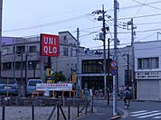 ユニクロ（348m）