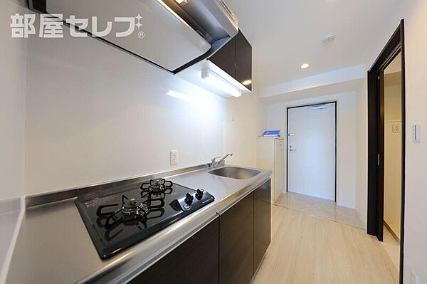 STUDIO KANAREBASHI