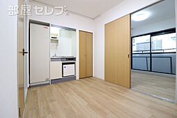 居間