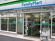 ファミリーマート守山一丁目店 264m