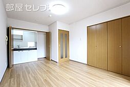 居間