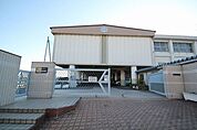 猪高中学校 840m