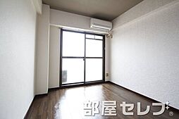 ドール堀田II 4階1Kのリビング/ダイニング