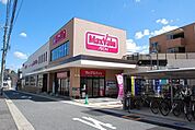 マックスバリュ一社店 581m