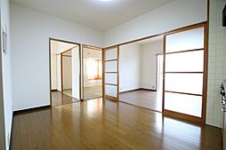 居間